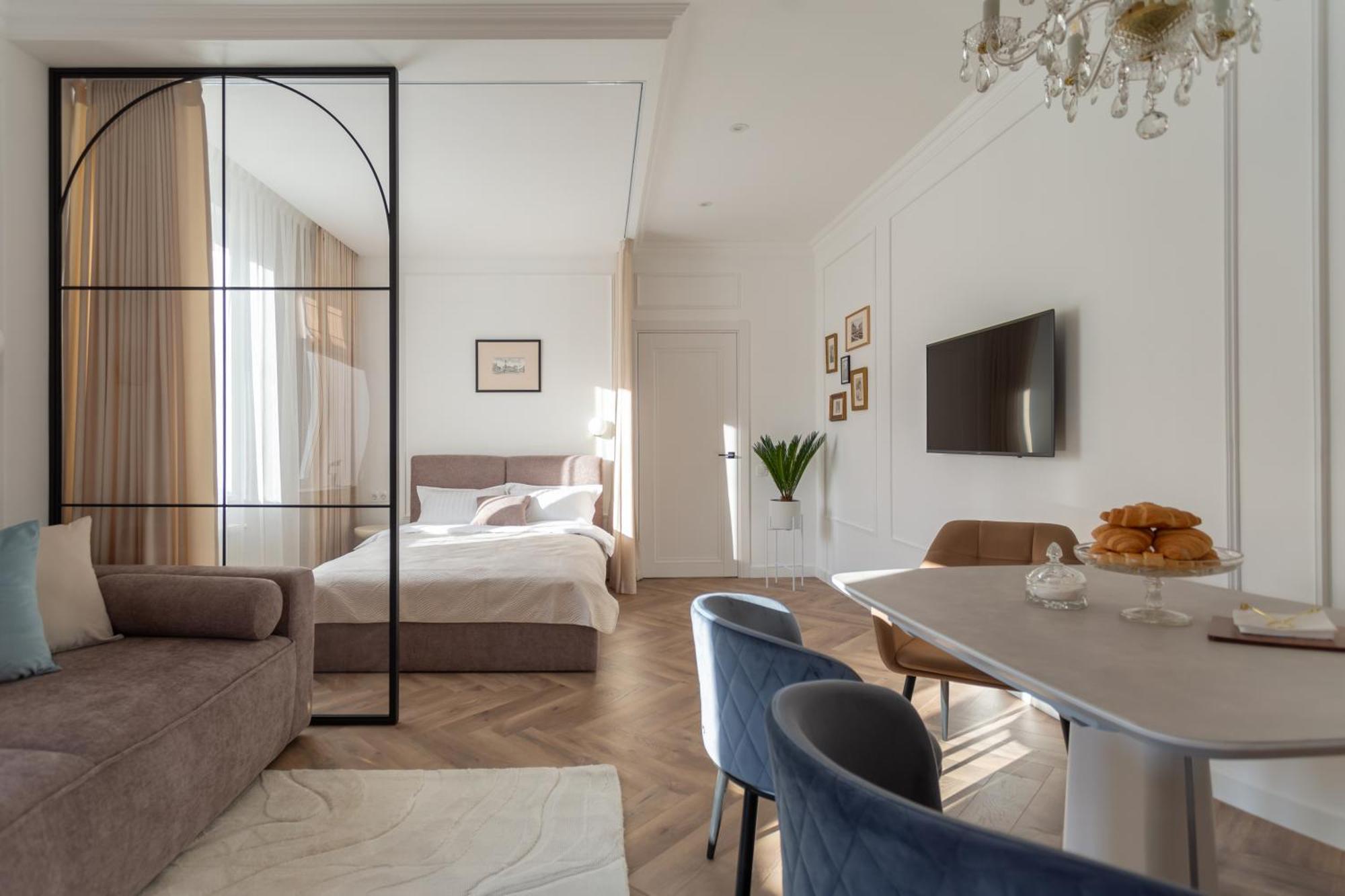 "M&D Apartmentslviv" Ultra Lux Rynok Square, 6Person Exterior photo