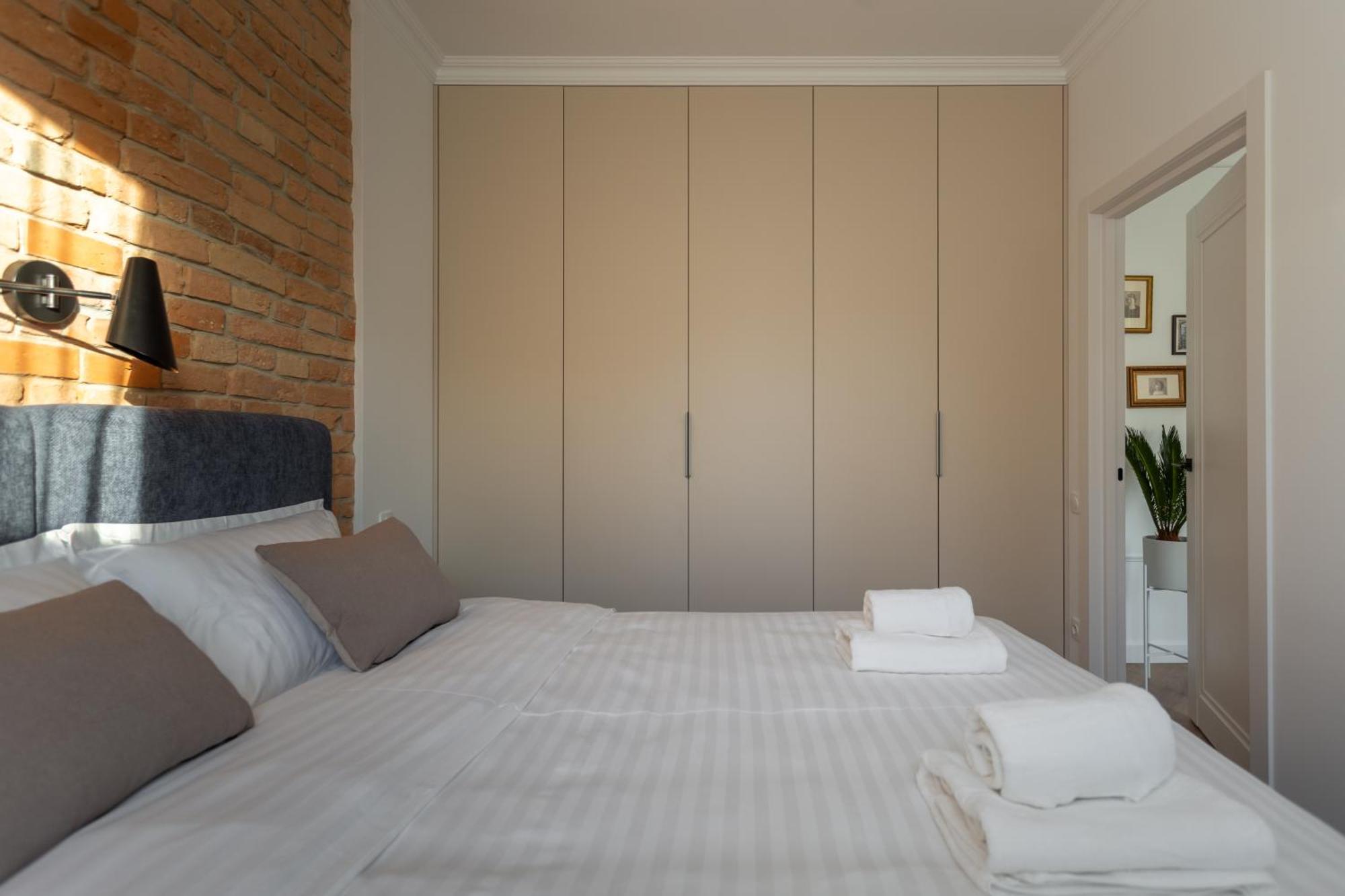 "M&D Apartmentslviv" Ultra Lux Rynok Square, 6Person Exterior photo